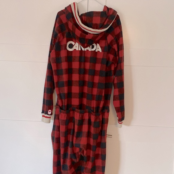 Mens Canada Fleece Onsie (large) by The Bay the Official Olympic Outfitter - Picture 4 of 6